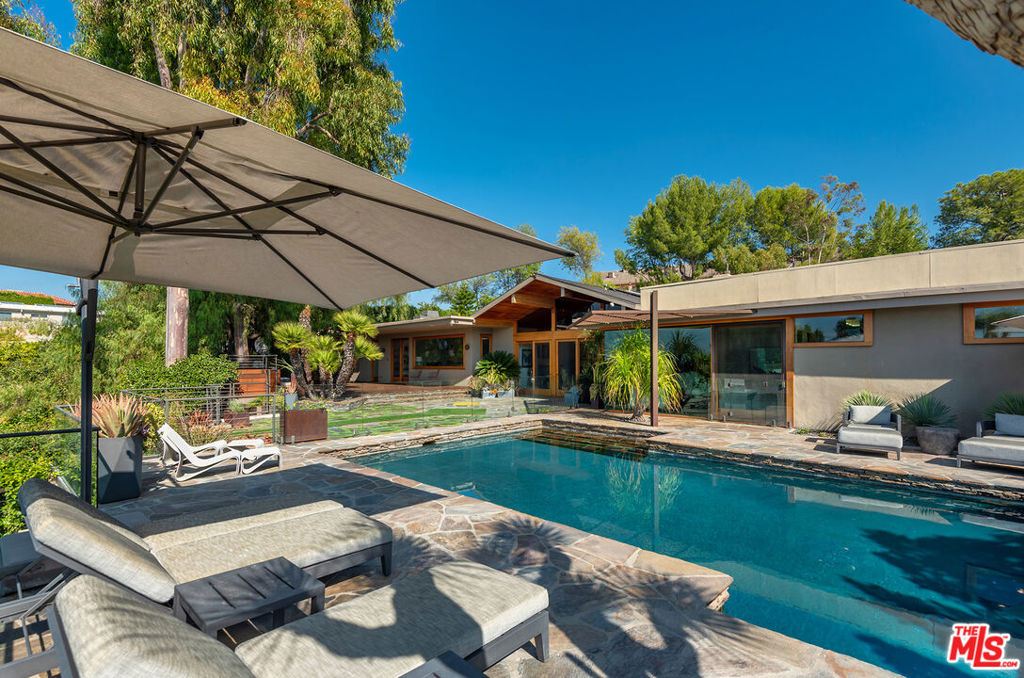 4305 Clear Valley Drive