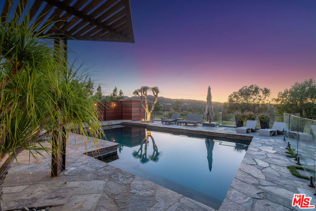 4305 Clear Valley Drive