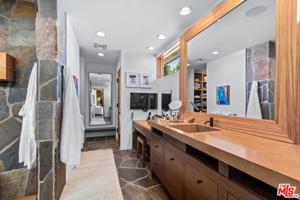 4305 Clear Valley Drive