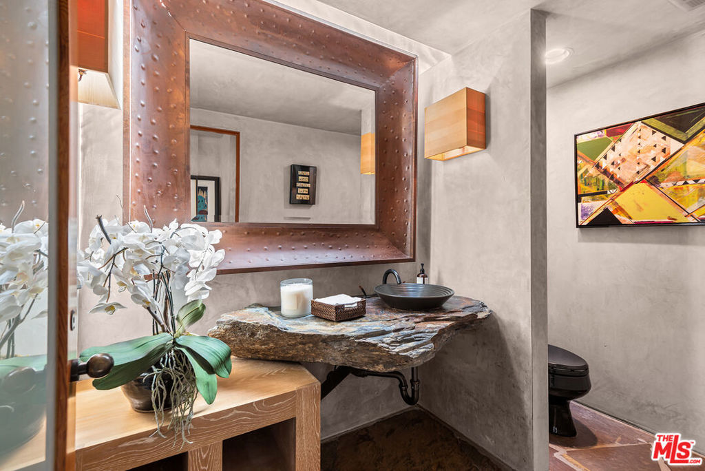 4305 Clear Valley Drive