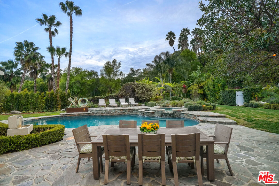 4621 Balboa Ave