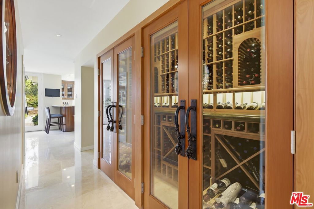 4101 Clear Valley Drive