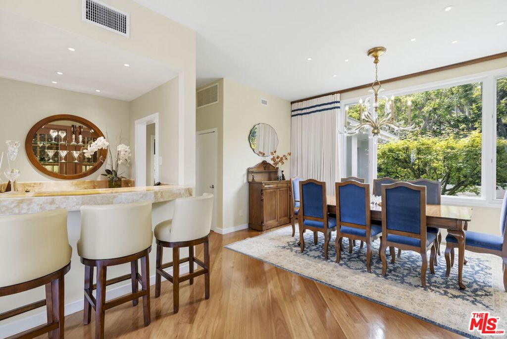 4101 Clear Valley Drive