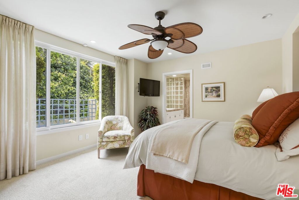 4101 Clear Valley Drive