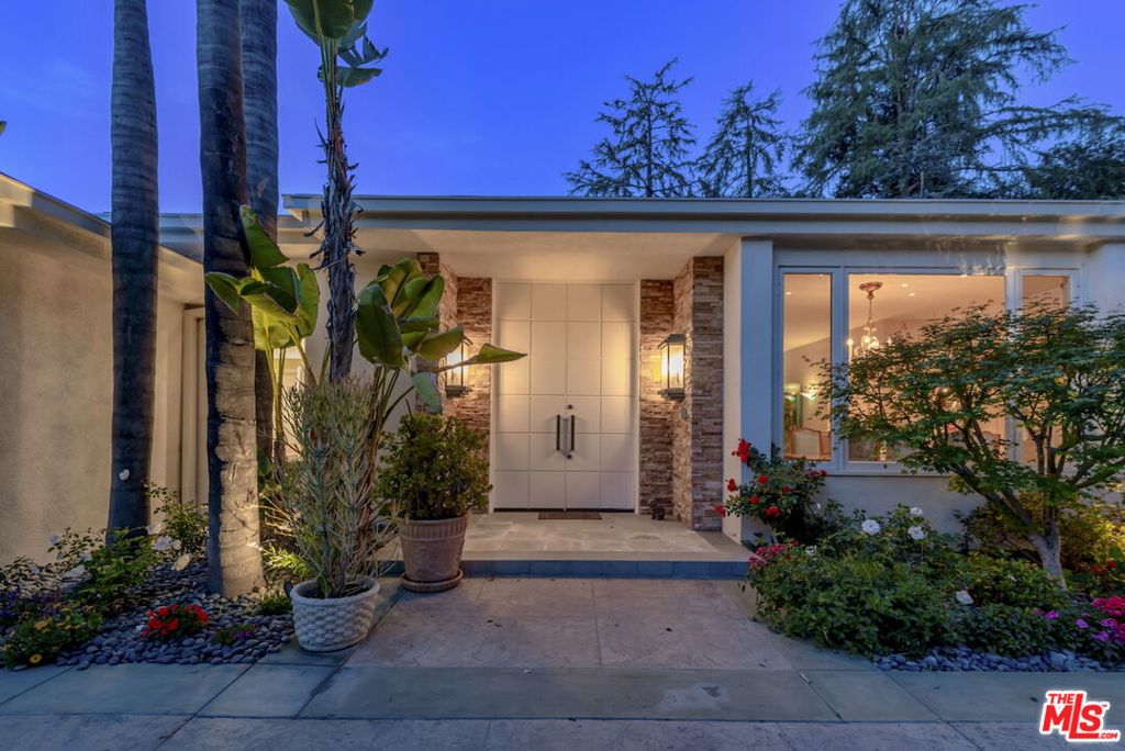 4101 Clear Valley Drive