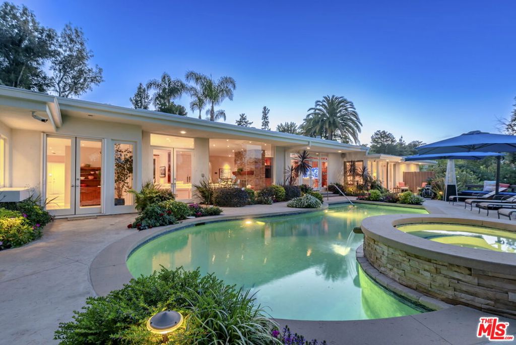 4101 Clear Valley Drive