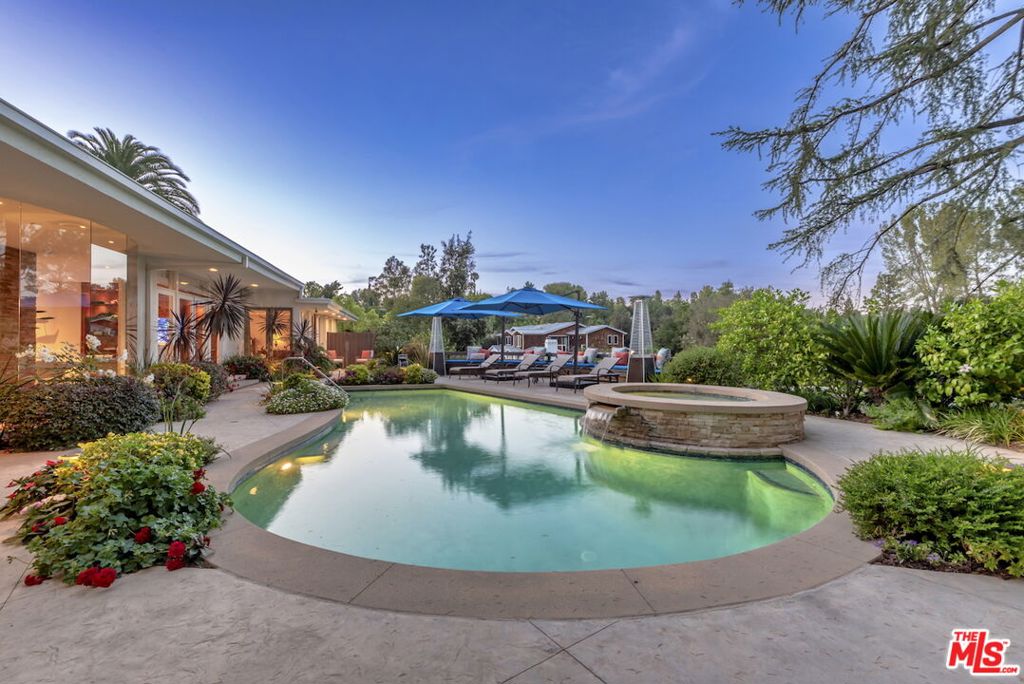 4101 Clear Valley Drive