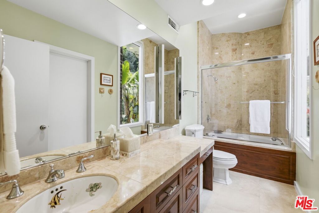 4101 Clear Valley Drive