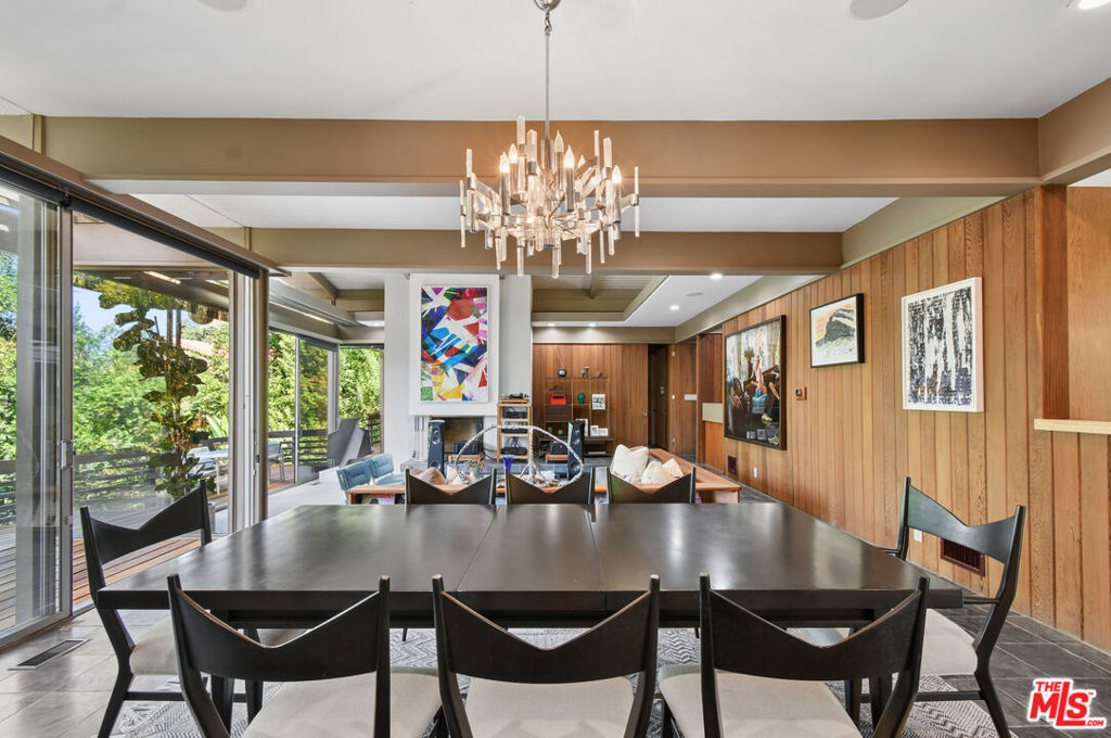 17269 Oak View Drive