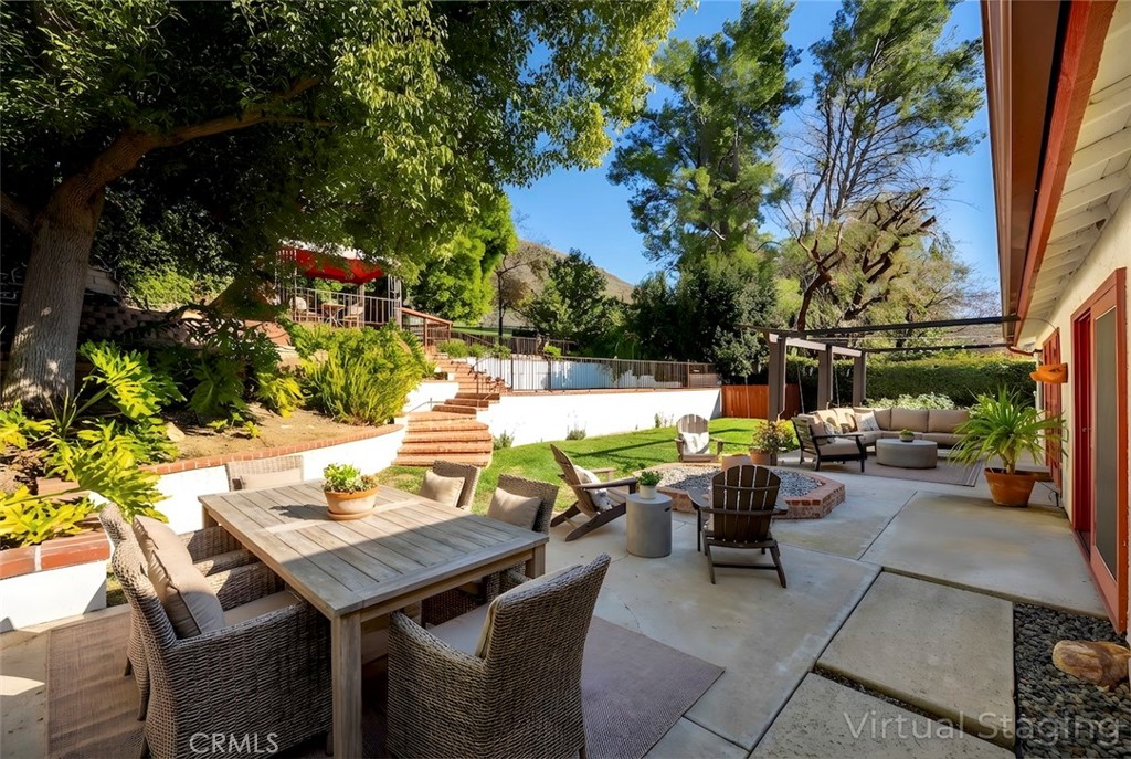 6553 Smoke Tree Avenue