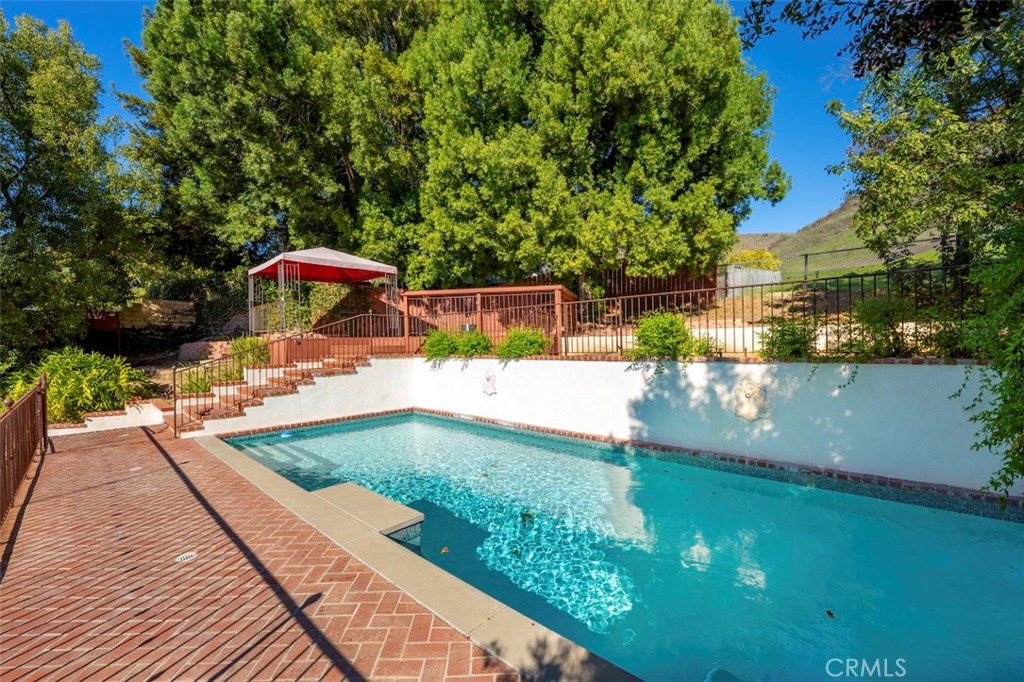 6553 Smoke Tree Avenue