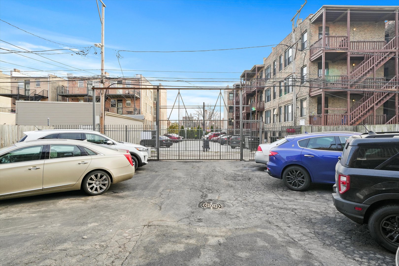 4839 S Michigan Avenue Unit: 2