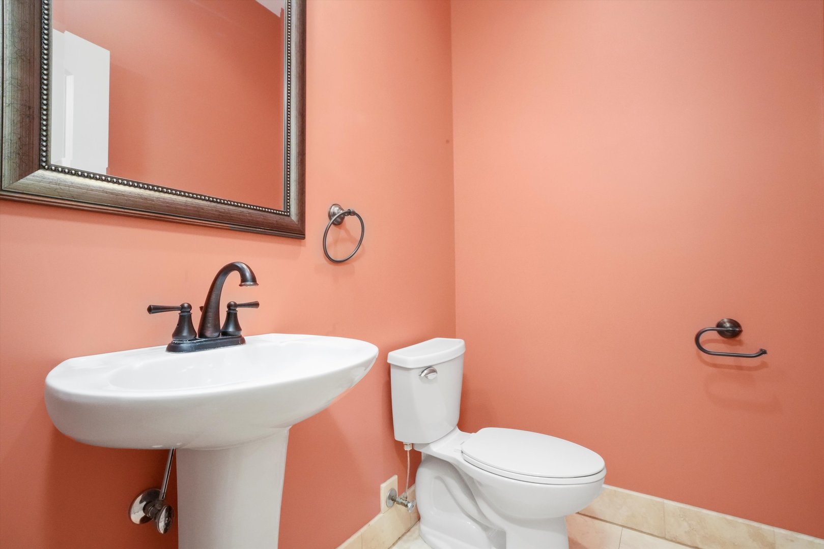 4839 S Michigan Avenue Unit: 2