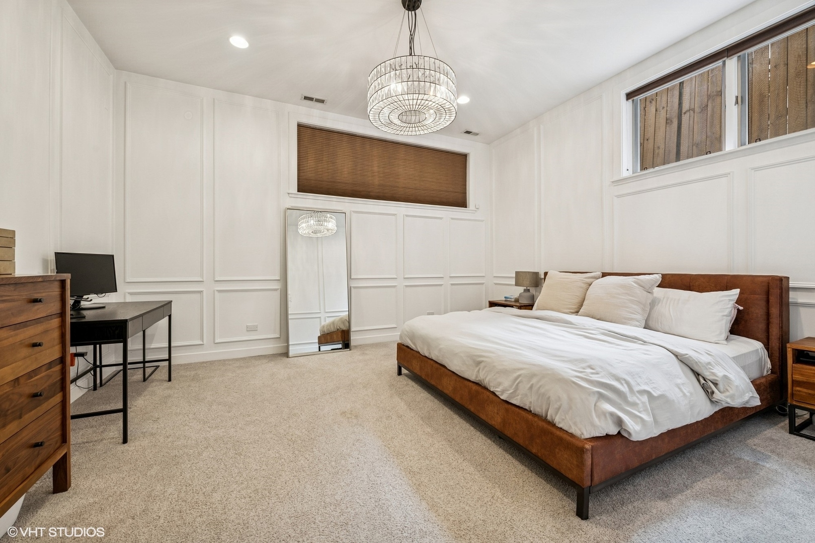 2020 W Iowa Street Unit: 1E