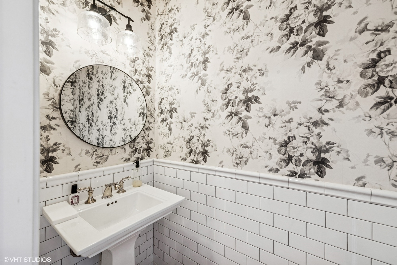 2020 W Iowa Street Unit: 1E