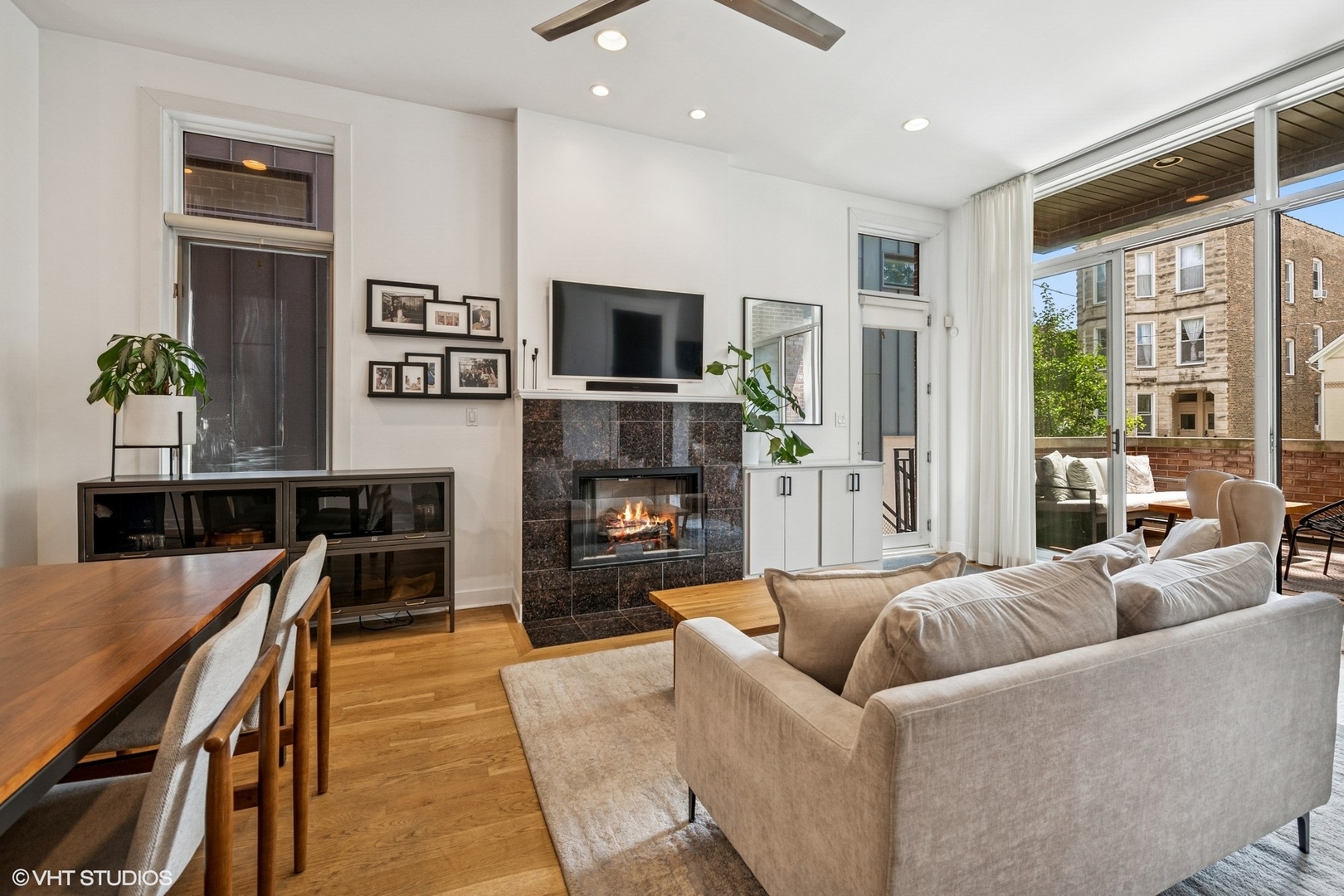 2020 W Iowa Street Unit: 1E