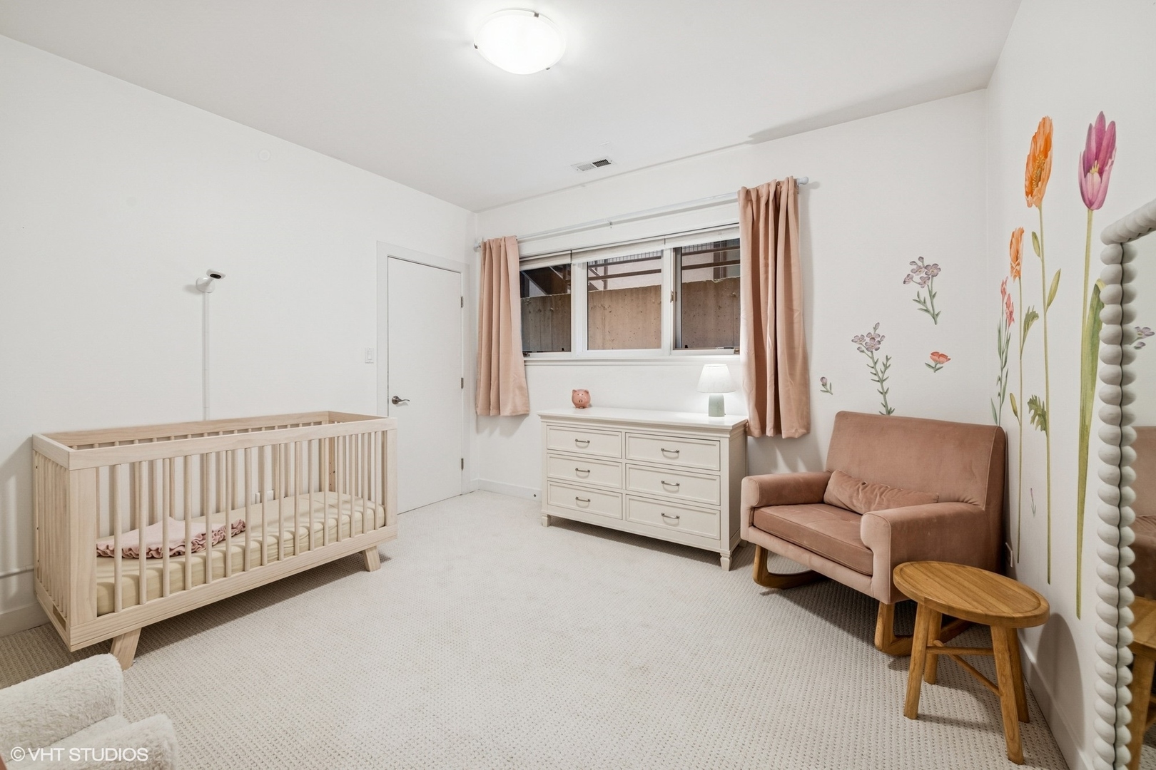 2020 W Iowa Street Unit: 1E