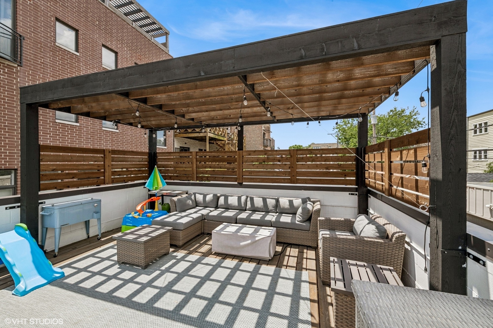 2020 W Iowa Street Unit: 1E