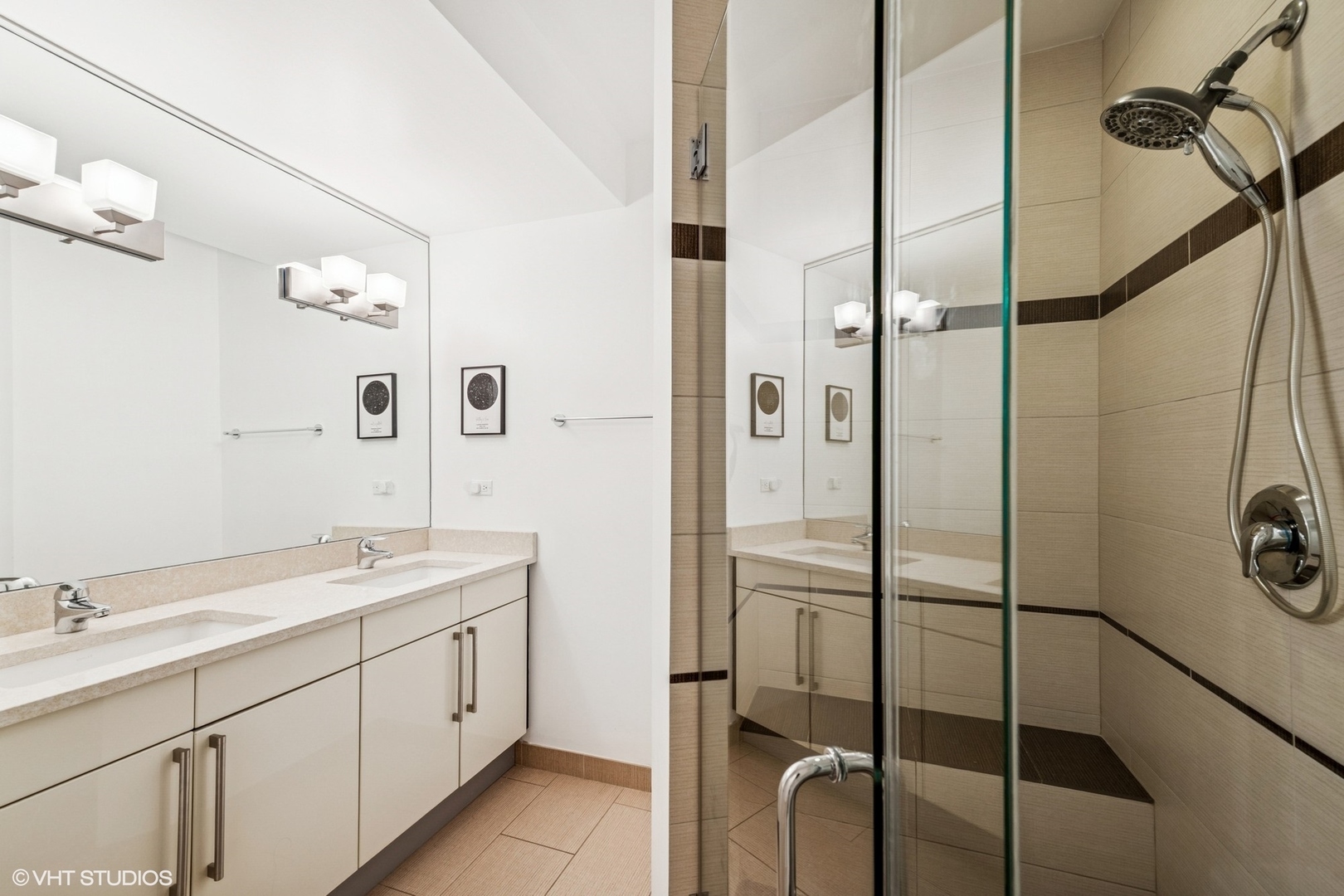 2020 W Iowa Street Unit: 1E