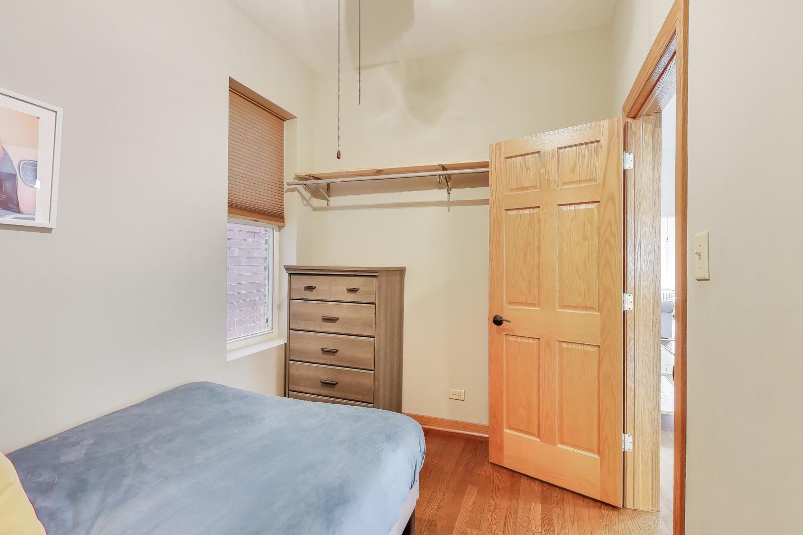 2720 W Polk Street Unit: 1