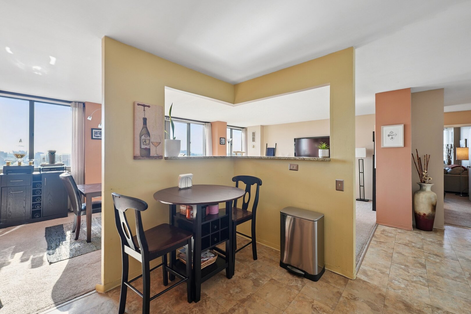 4800 S Lake Park Avenue Unit: 1612