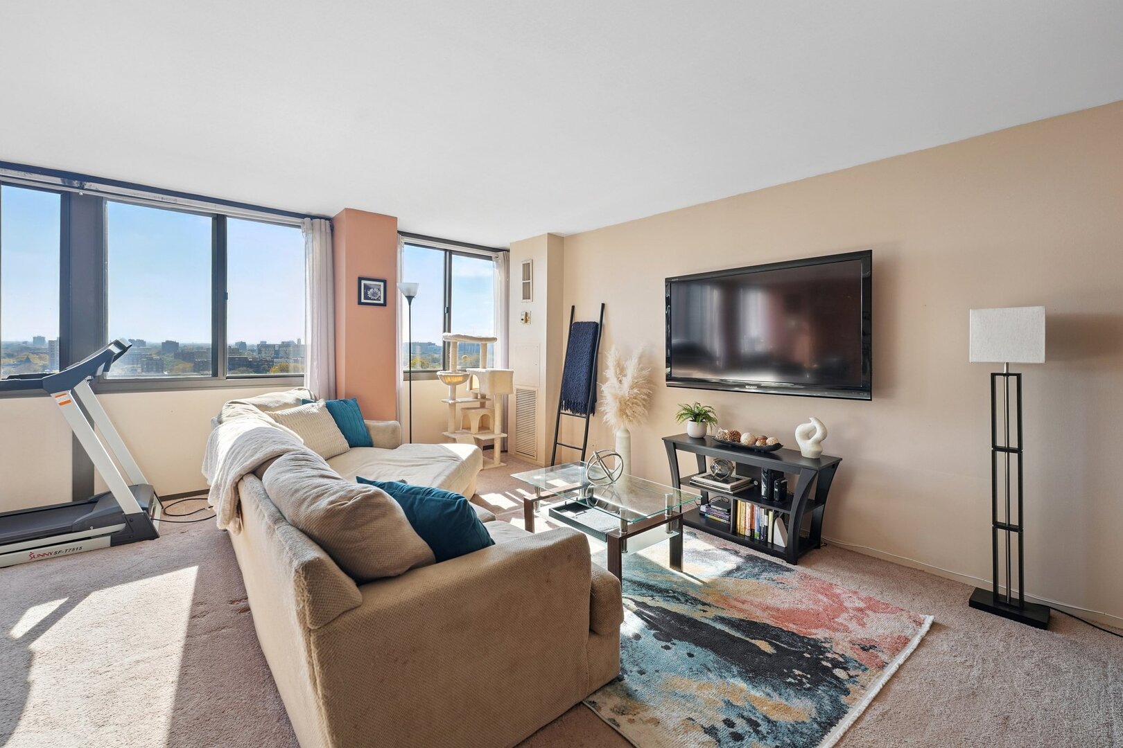 4800 S Lake Park Avenue Unit: 1612