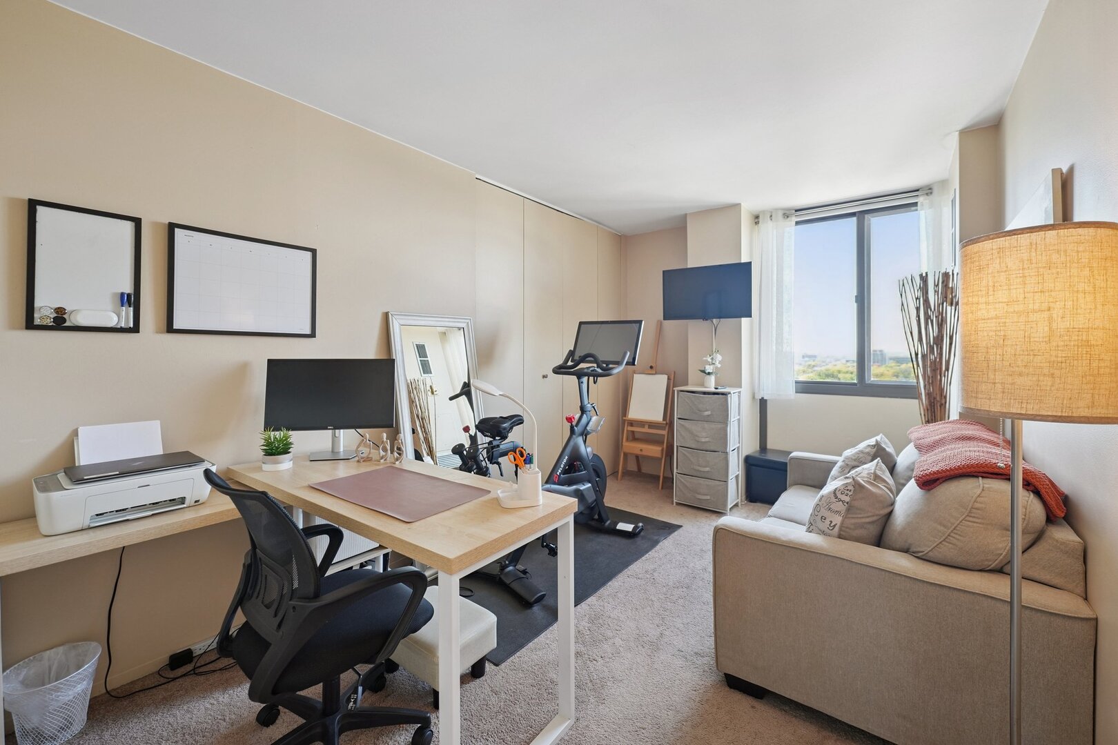 4800 S Lake Park Avenue Unit: 1612