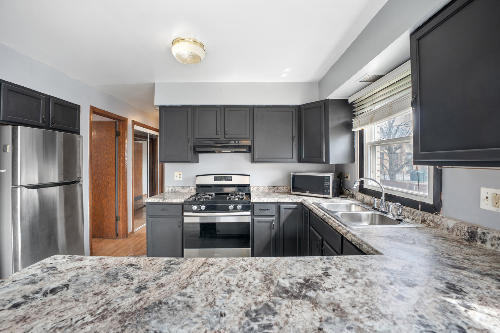 524 Jeffery Avenue Unit: 1
