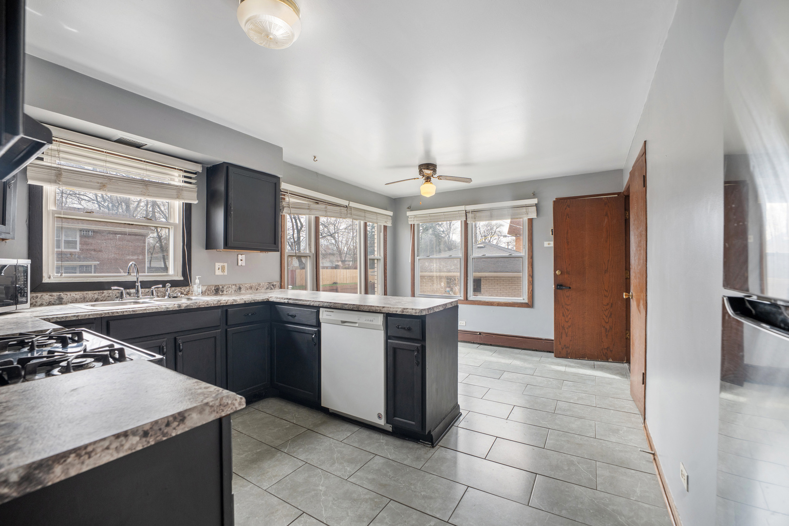 524 Jeffery Avenue Unit: 1