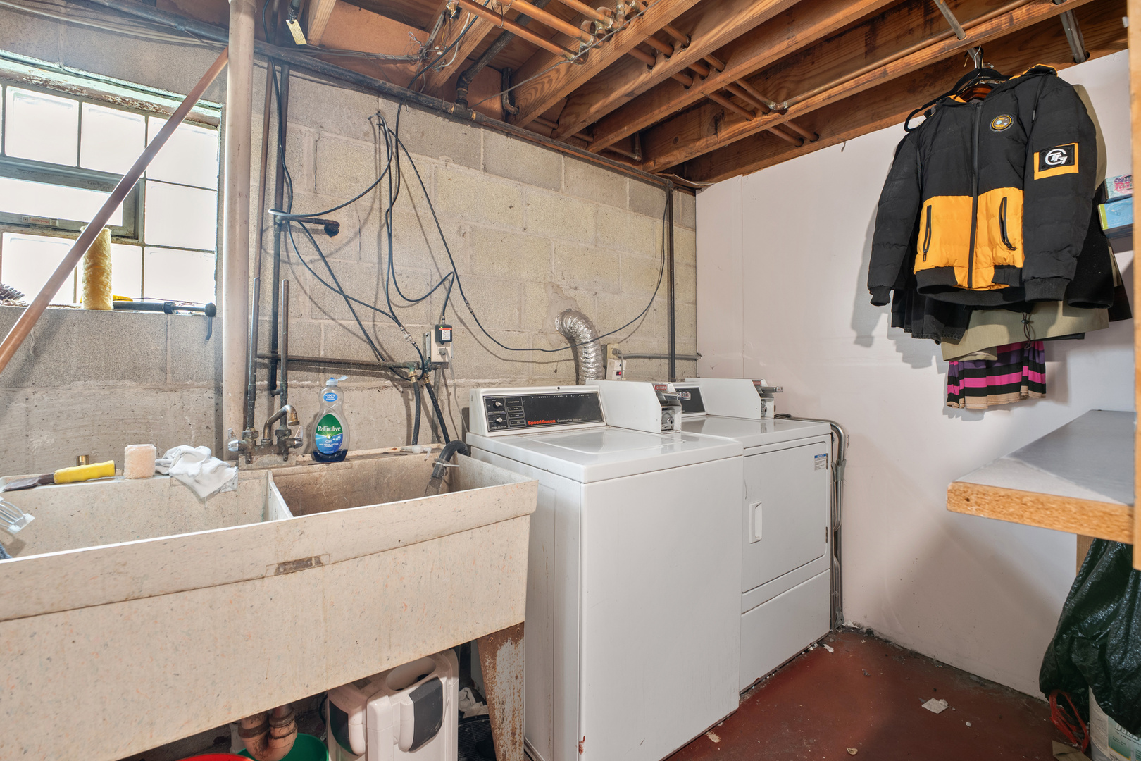 524 Jeffery Avenue Unit: 1