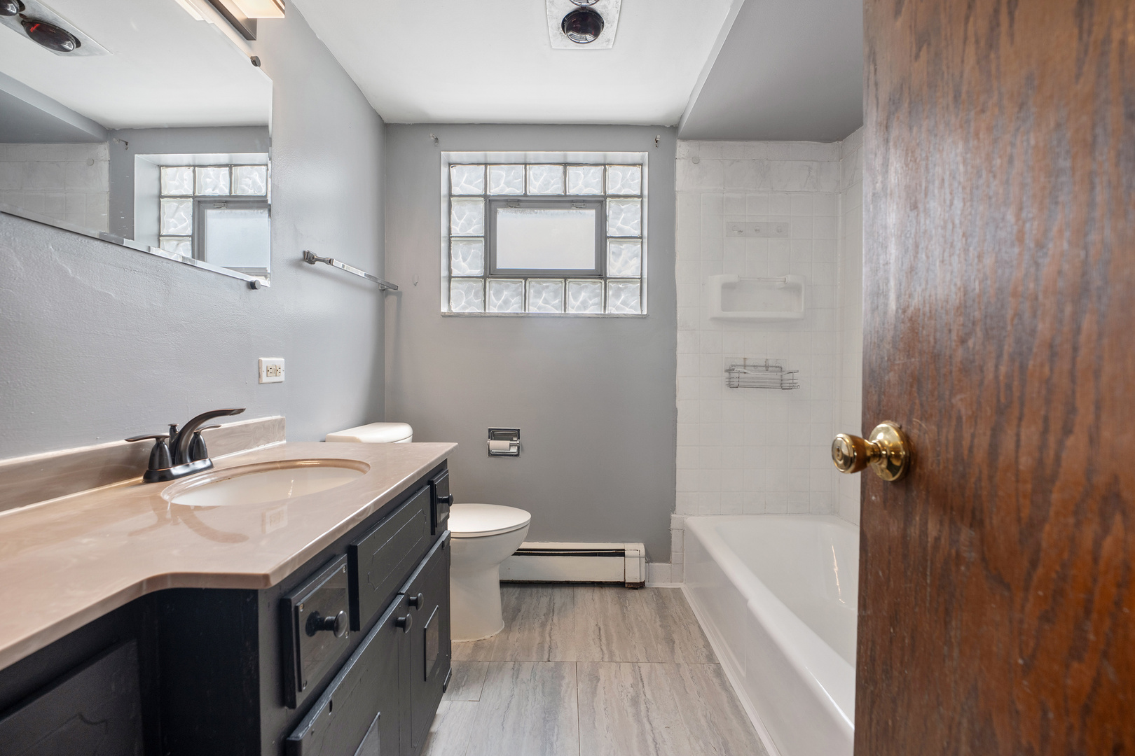 524 Jeffery Avenue Unit: 1