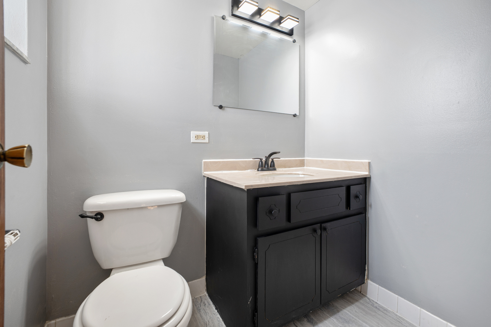 524 Jeffery Avenue Unit: 1