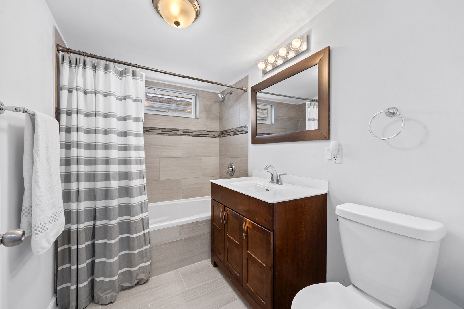 5212 W Berenice Avenue