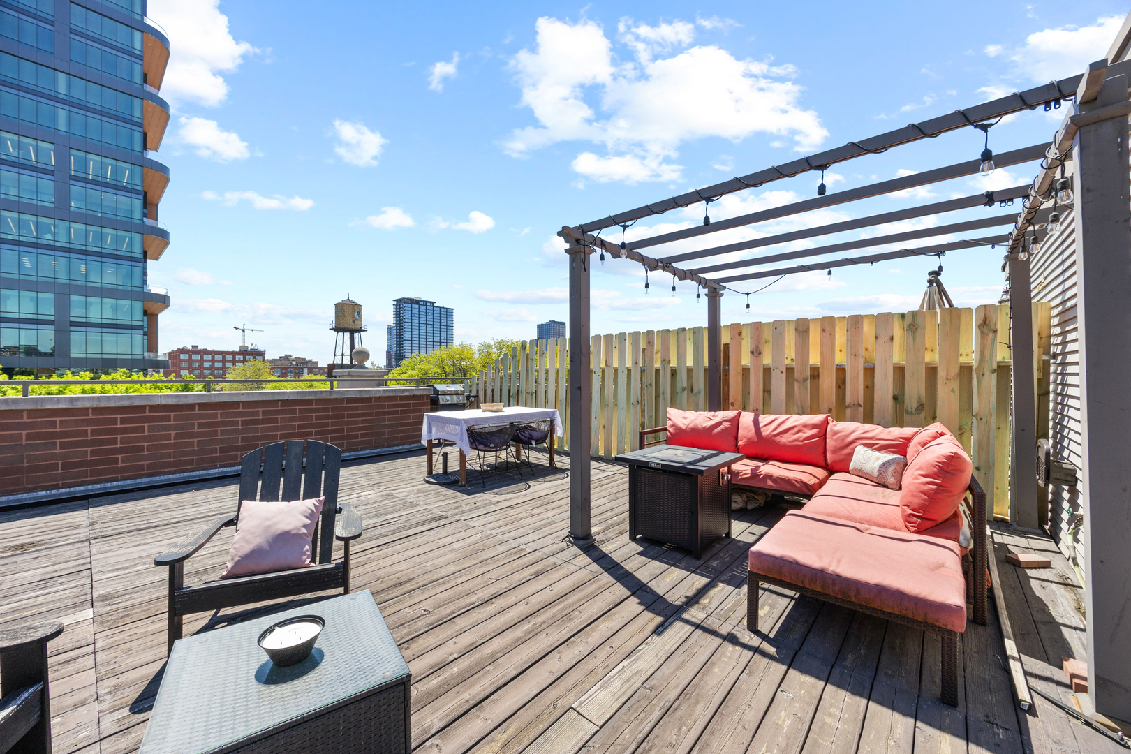 1122 W Hubbard Street Unit: 4E