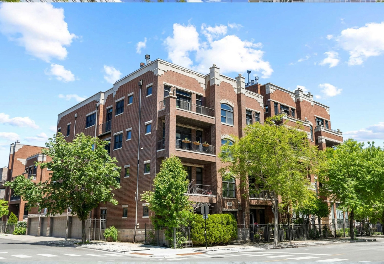 1122 W Hubbard Street Unit: 4E