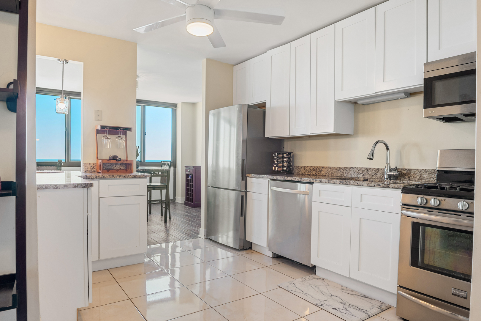 4800 S Lake Park Avenue Unit: 2005