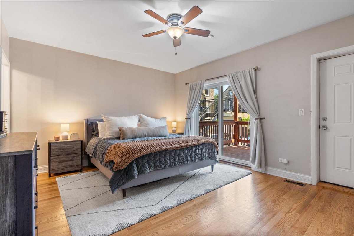 1517 N Bosworth Avenue Unit: 1