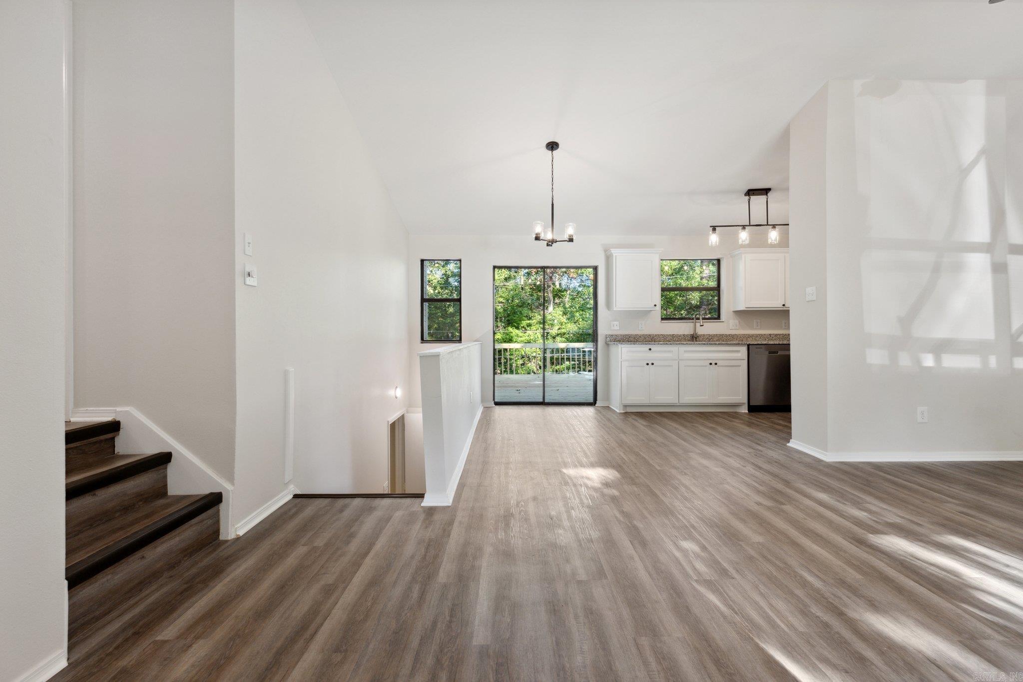 9 Kings Pointe Cove
