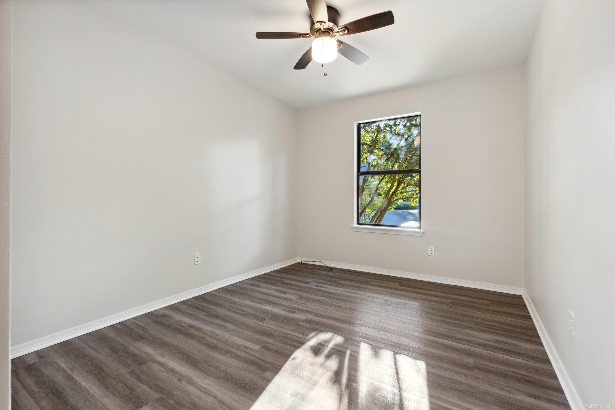 9 Kings Pointe Cove
