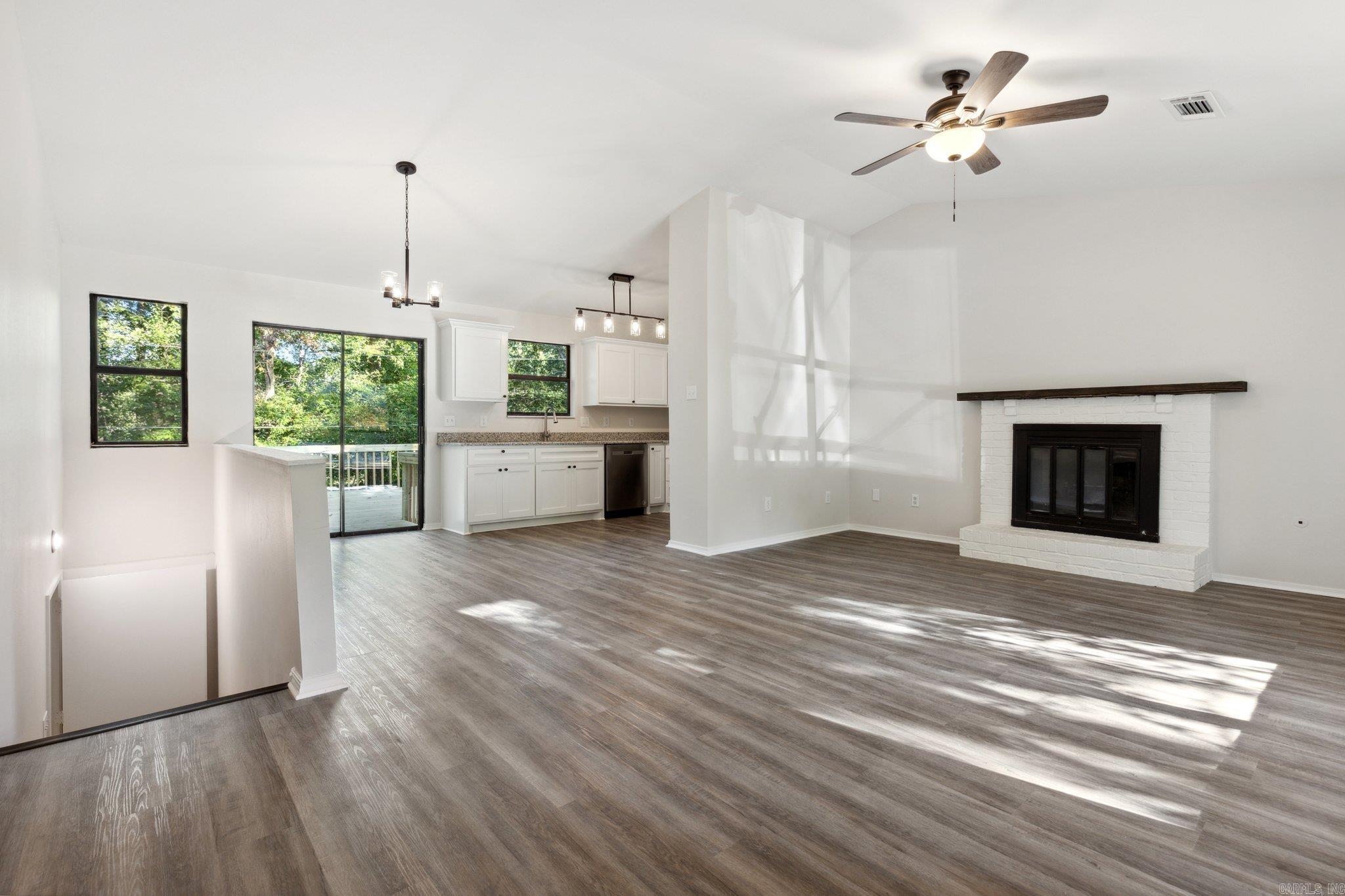 9 Kings Pointe Cove
