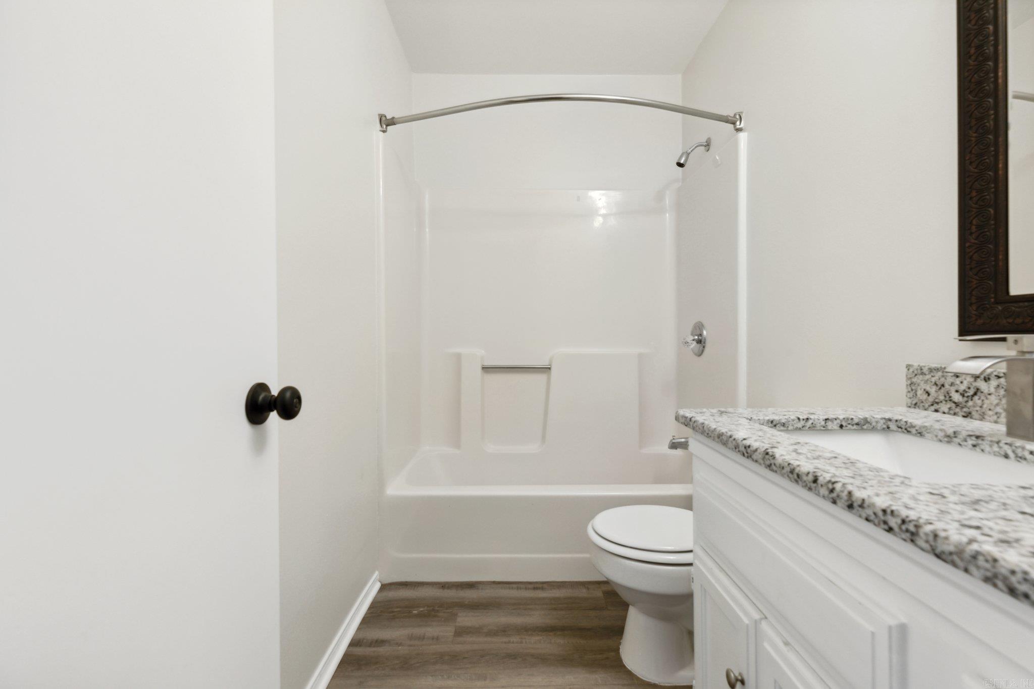 9 Kings Pointe Cove