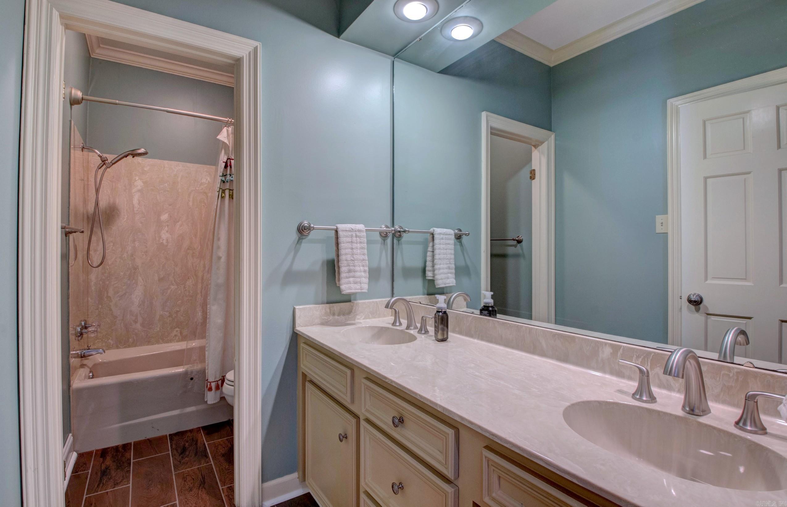 15 Rocky Valley Cove