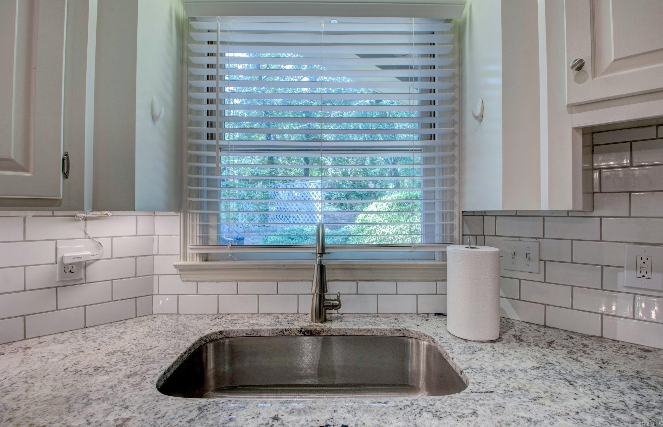 15 Rocky Valley Cove