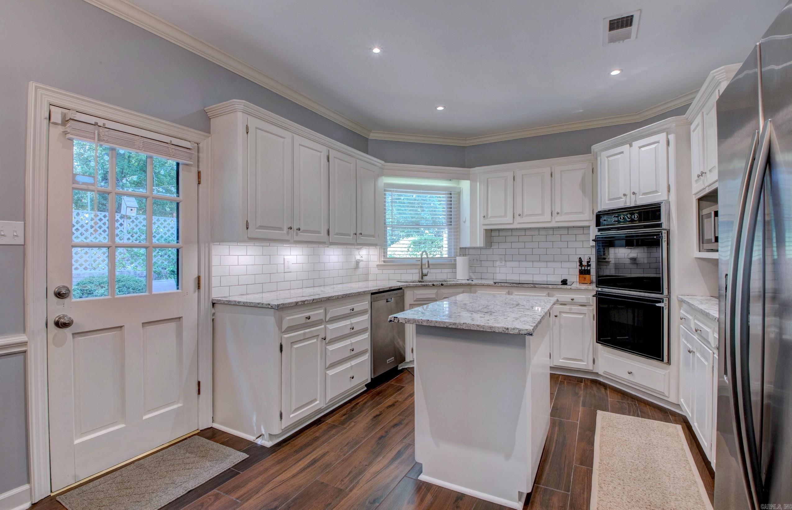 15 Rocky Valley Cove