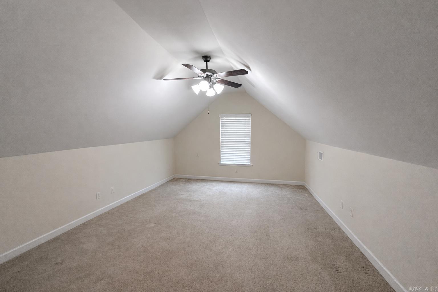 24 Wellington Colony Drive
