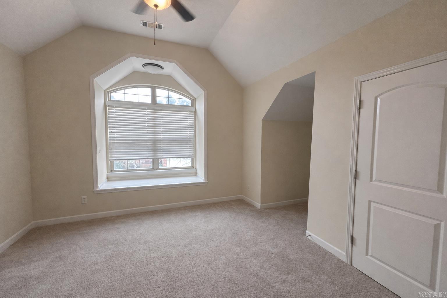24 Wellington Colony Drive