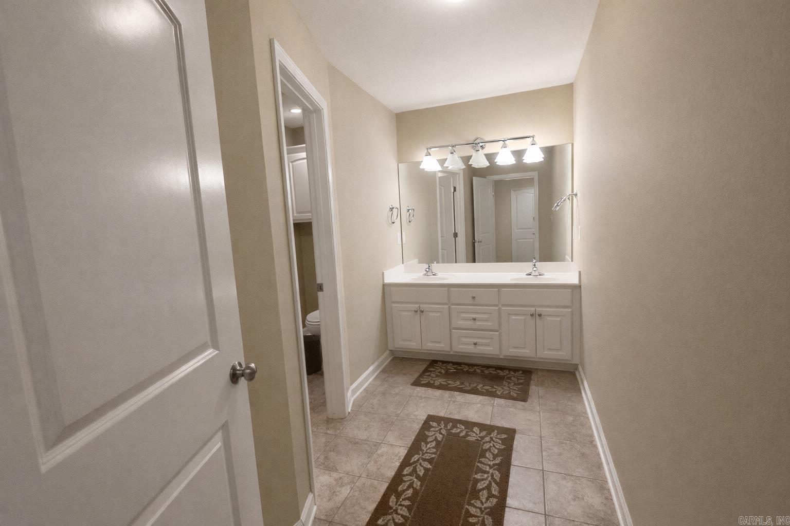 24 Wellington Colony Drive