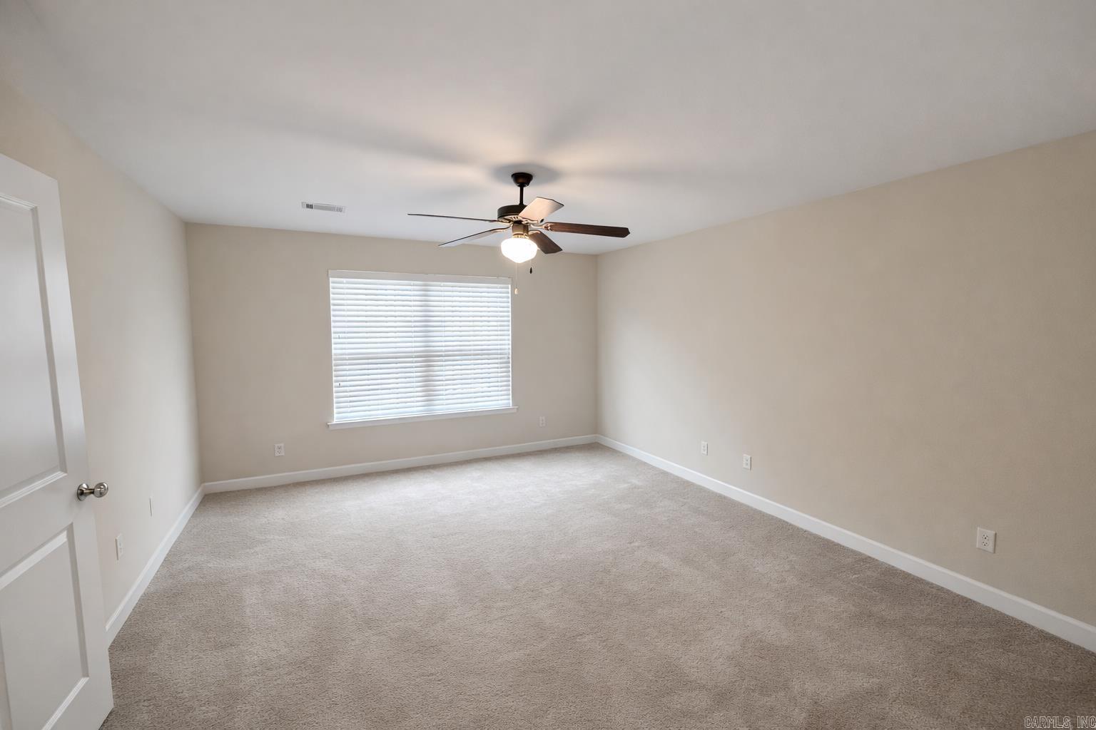 24 Wellington Colony Drive