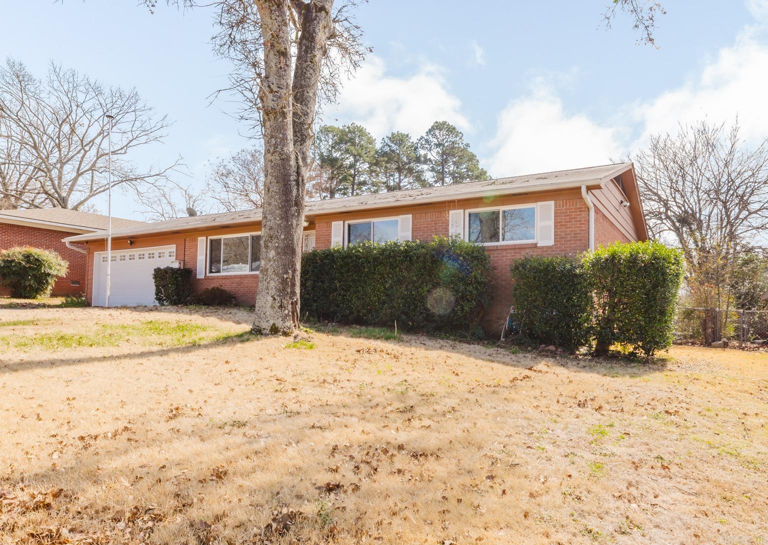 6909 Briarwood
