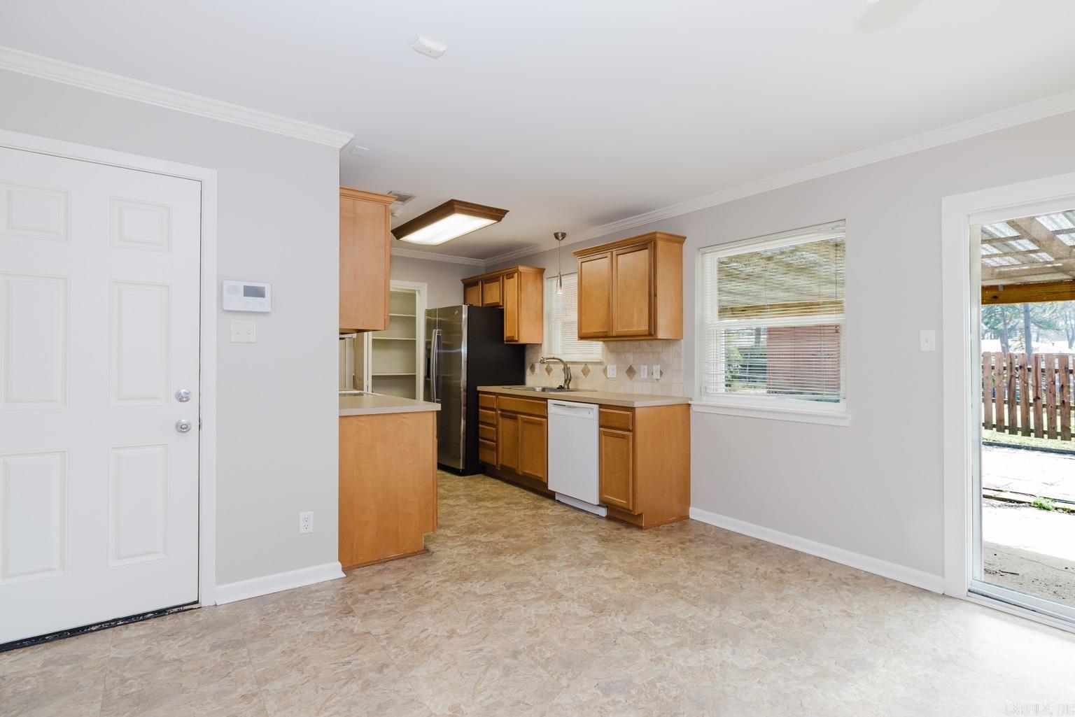 6909 Briarwood